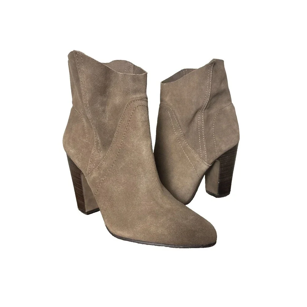 Vince Camuto Taupe Suede Ankle Booties Womens 8 Block Heel Pointed Toe Boots